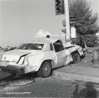 Front End Smashup. - Tempe Daily News, September 6 1977