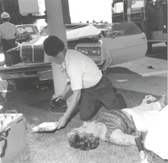 Front End Smashup. - Tempe Daily News, September 6 1977