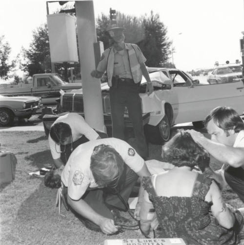 Front End Smashup. - Tempe Daily News, September 6 1977