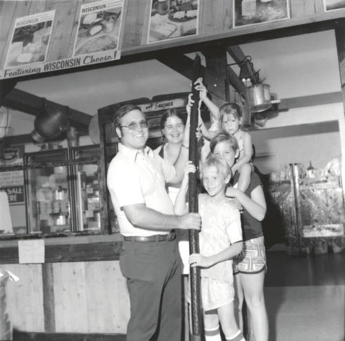 A Long, Tall Tale. - Tempe Daily News, September 9 1977