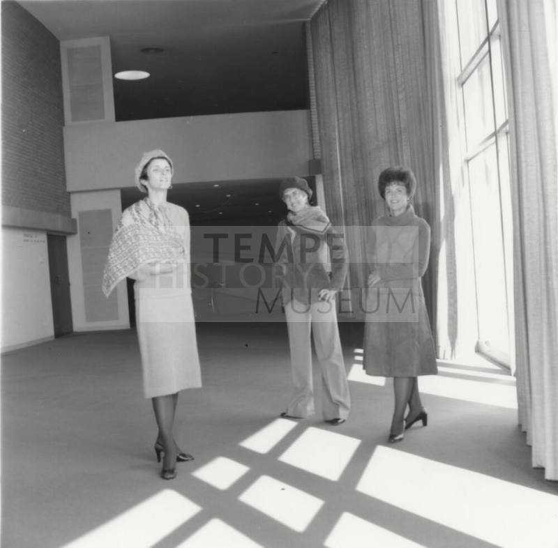 Whole New Look Fashions Highlight ASU Faculty Wives Club Opener. - Tempe Daily News, September 9 1977