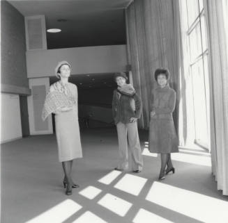 Whole New Look Fashions Highlight ASU Faculty Wives Club Opener. - Tempe Daily News, September 9 1977