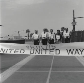 United They Stand. - Tempe Daily News, September 2 1977