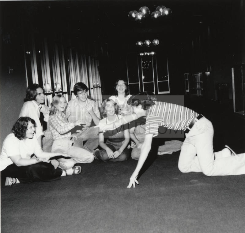 Look Familiar? - Tempe Daily News, September 2 1977