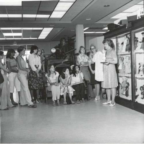 Studying Fashions - Tempe Daily News, September 1977