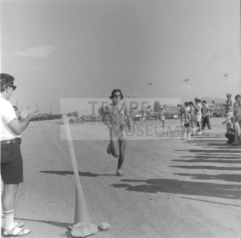 Off and Running - Tempe Daily News September 6, 1977
