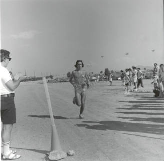 Off and Running - Tempe Daily News September 6, 1977