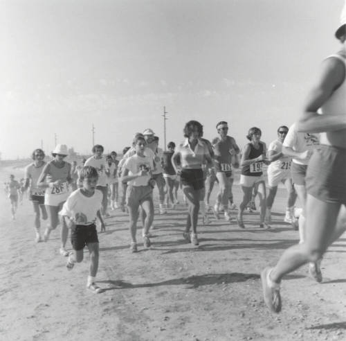 First Annual Labor Day 10,00 Meter Run - Tempe Daily News, September 1977 (photo 1 of 6)