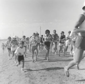 First Annual Labor Day 10,00 Meter Run - Tempe Daily News, September 1977 (photo 1 of 6)