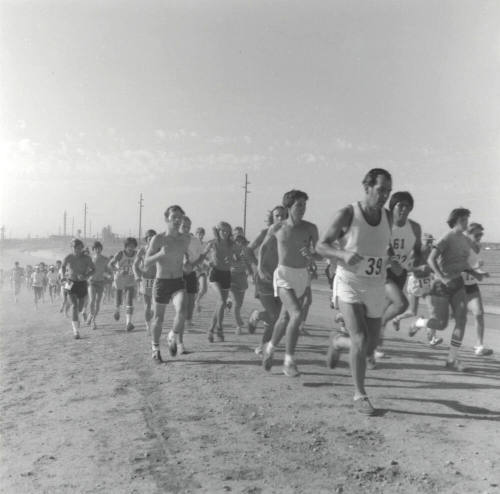 First Annual Labor Day 10,00 Meter Run - Tempe Daily News, September 1977 (photo 2 of 6)