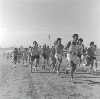 First Annual Labor Day 10,00 Meter Run - Tempe Daily News, September 1977 (photo 2 of 6)