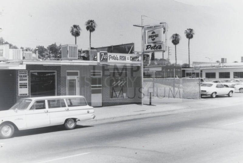 Pete's Fish and Chips - 820 South Mill Avenue, Tempe, Arizona