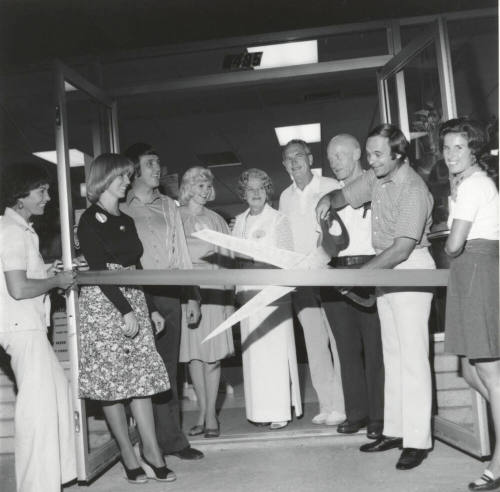 Big Enough To Do The Job - Tempe Daily News - September 17, 1977 - (1 of 2)