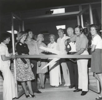 Big Enough To Do The Job - Tempe Daily News - September 17, 1977 - (1 of 2)