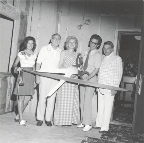 Opening A New 'Old Place' - Tempe Daily News - September 15, 1977