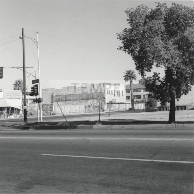 Going, Going, Going - Tempe Daily News - September 20, 1977