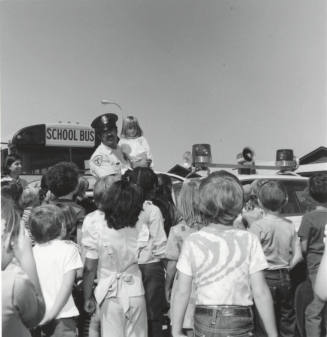 Making Friends - Tempe Daily News - September 23, 1977 - (2 of 3)