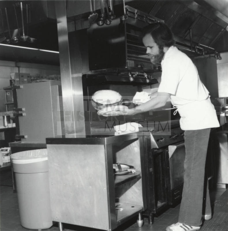 Don't Ask For The Recipe! - Tempe Daily News - September 24, 1977