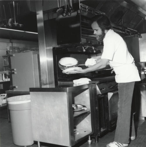 Don't Ask For The Recipe! - Tempe Daily News - September 24, 1977