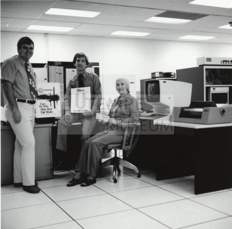 Kick-Off At State Farm. - Tempe Daily News, September 28 1977