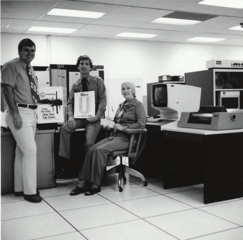 Kick-Off At State Farm. - Tempe Daily News, September 28 1977