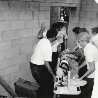 Construction Worker Hurt. -  Tempe Daily News, September 29 1977