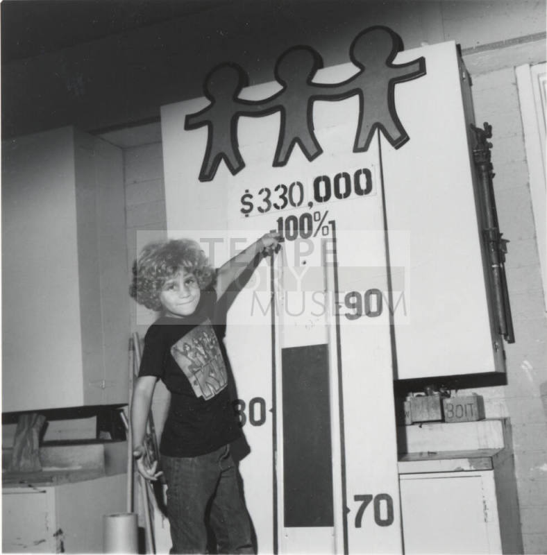 Take It to the Limit. - Tempe Daily News, September 28 1977
