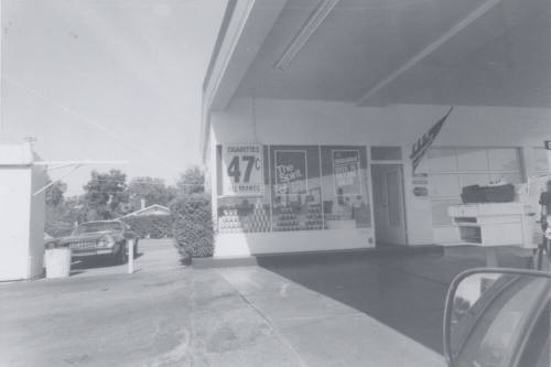 76 Union Gasoline Station - 830 South Mill Avenue, Tempe, Arizona