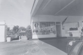 76 Union Gasoline Station - 830 South Mill Avenue, Tempe, Arizona