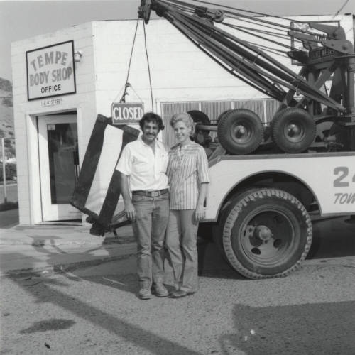 Closed Permanently. - Tempe Daily News, October 10 1977