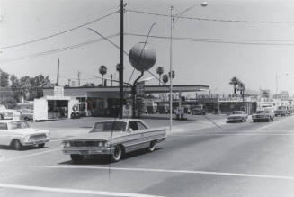 76 Union Gasoline Station - 830 South Mill Avenue, Tempe, Arizona