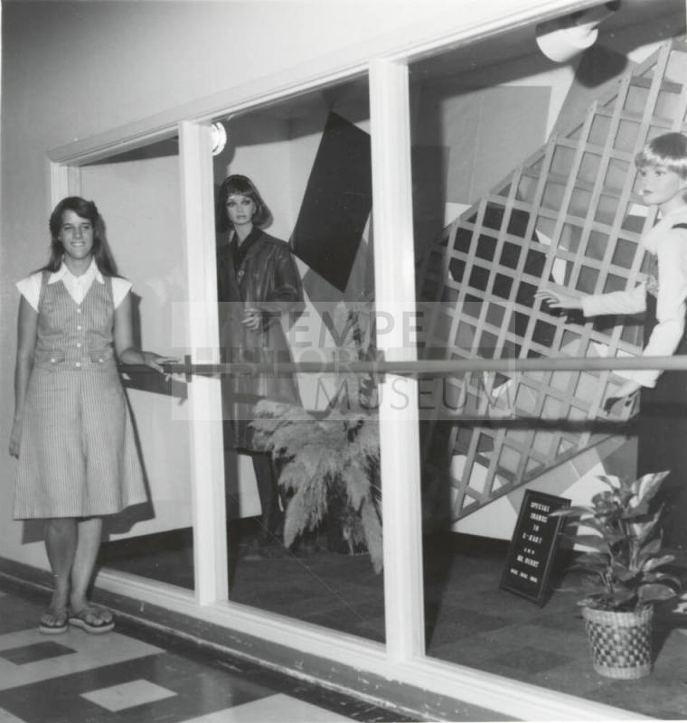 Learning By Doing - Tempe Daily News,        October 6, 1977