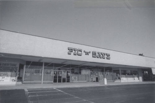 Pic 'N' Save - 831 South Mill Avenue, Tempe, Arizona