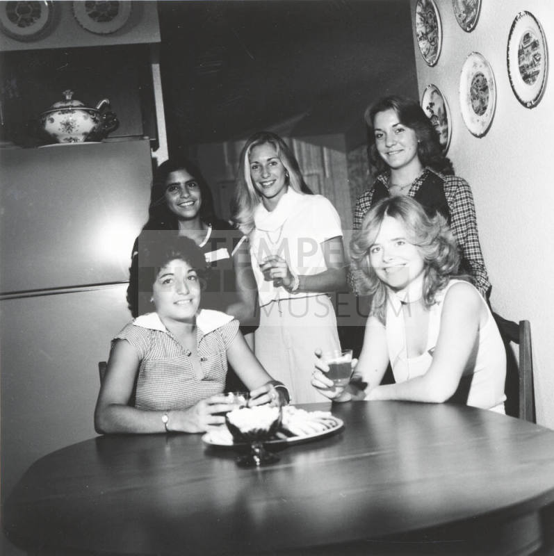 A Junior Miss Among Them? - Tempe Daily News - October 14, 1977
