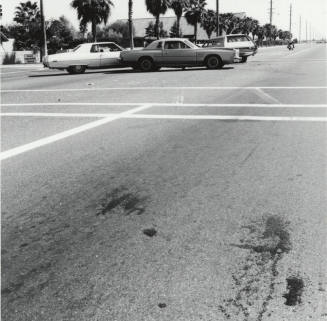 Red Light Crash - Tempe Daily  News,                Ocober 15,1977