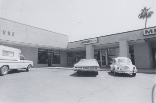 Books, Etc. - 901 South Mill Avenue, Tempe, Arizona
