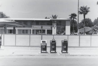 Travel Lodge - 902 South Mill Avenue, Tempe, Arizona