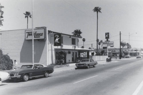 Travel Lodge - 902 South Mill Avenue, Tempe, Arizona