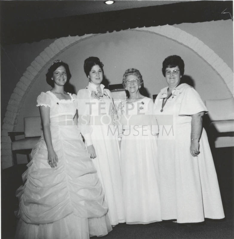 It's Official! - Tempe Daily News, October 20 1977
