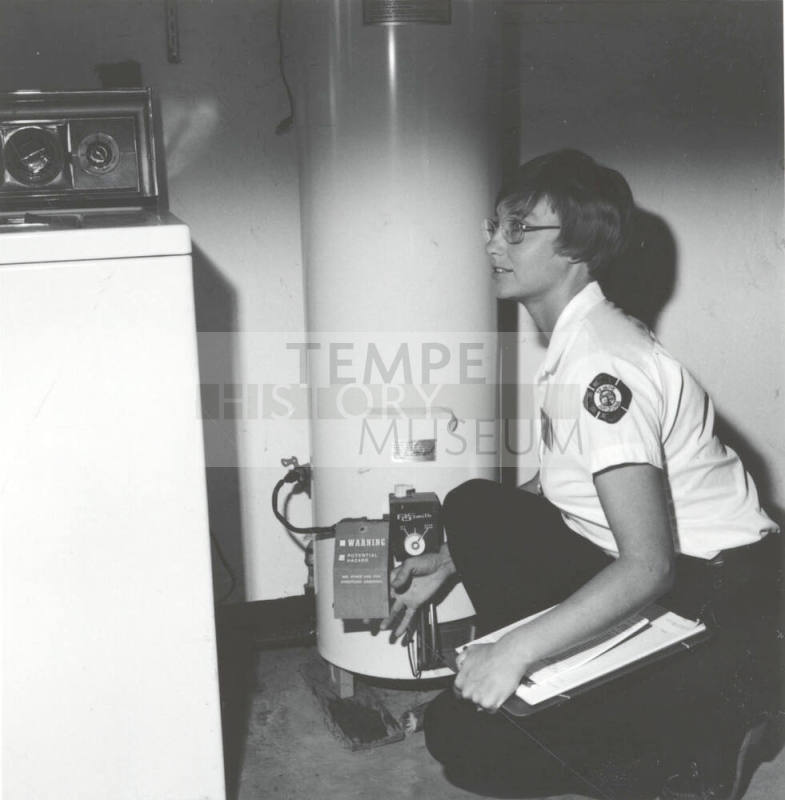 Warning: Potential Hazard. - Tempe Daily News, October 25 1977