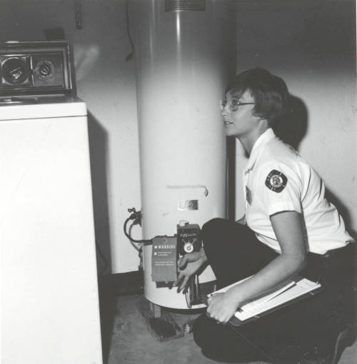 Warning: Potential Hazard. - Tempe Daily News, October 25 1977
