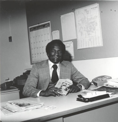 Sun Devil Kicks off On New Kind of Campaign. - Tempe Daily News, October 20 1977