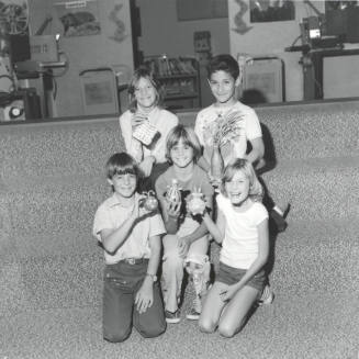 Wares For a Carnival. - Tempe Daily News, October 25 1977