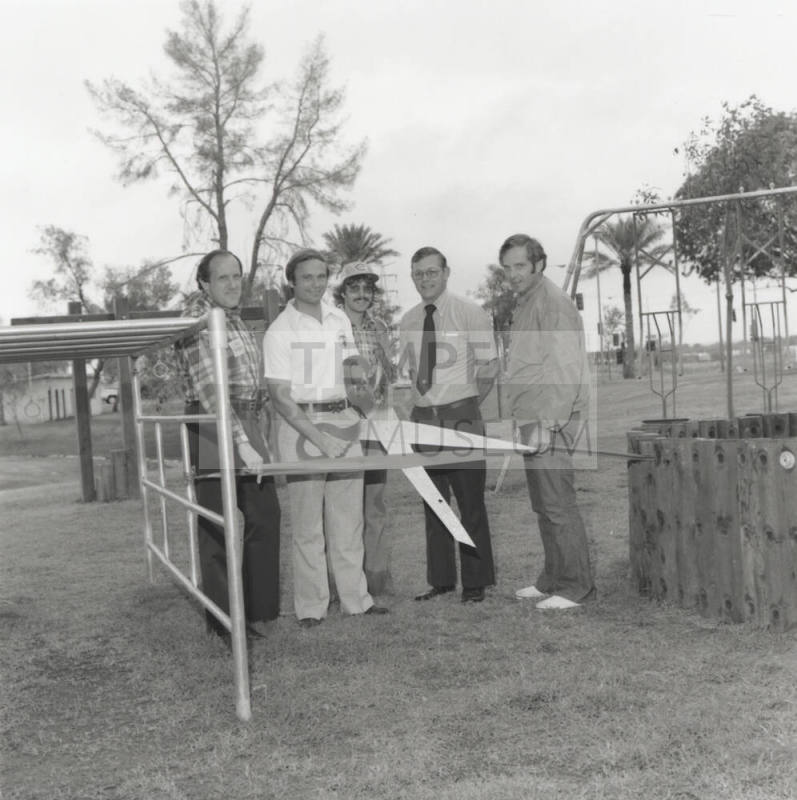 Redeveloped Park. - Tempe Daily News, October 31 1977