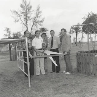 Redeveloped Park. - Tempe Daily News, October 31 1977