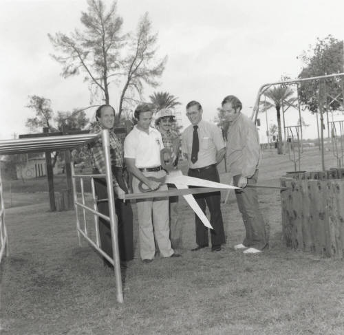 Redeveloped Park. - Tempe Daily News, October 31 1977