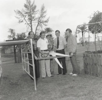 Redeveloped Park. - Tempe Daily News, October 31 1977
