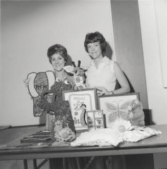 Crafts. - October 1977