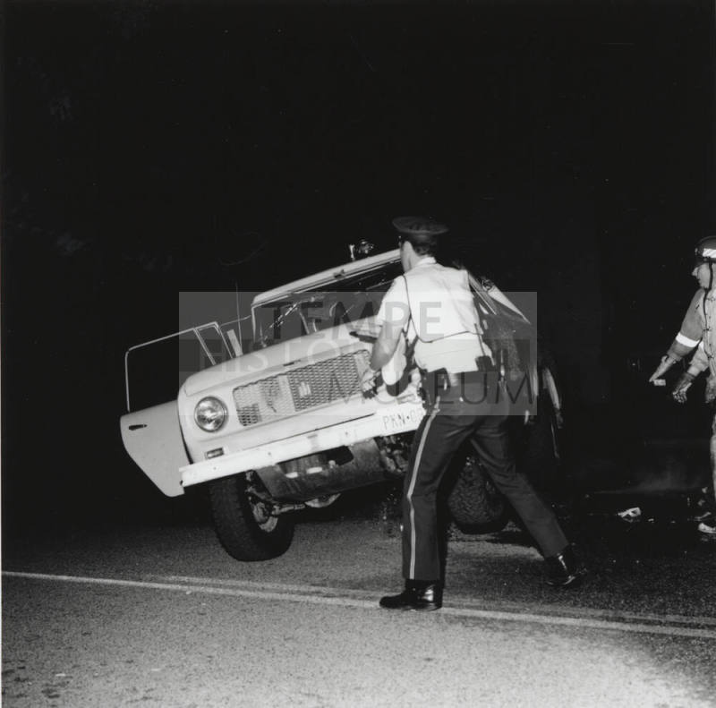 Unidentified Vehicle Accident - International Scout - (1 of 4)