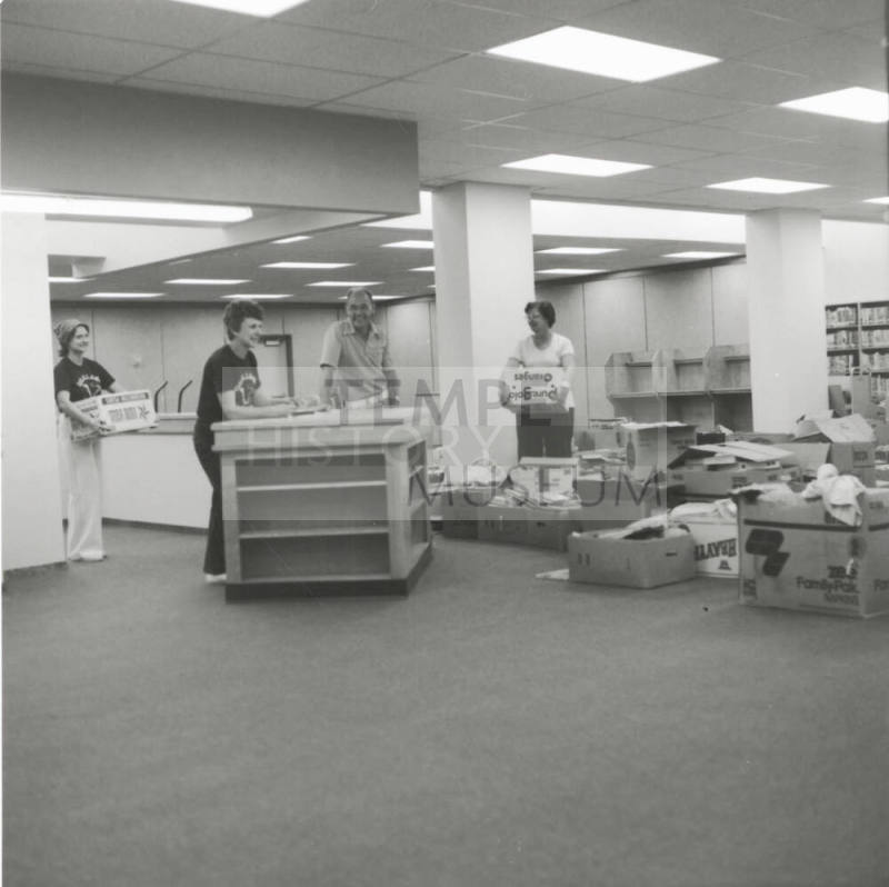 Moving In - Tempe Daily News - November 7, 1977 (2 of 2)